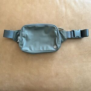 Lululemon Everywhere Belt Bag Large 2L